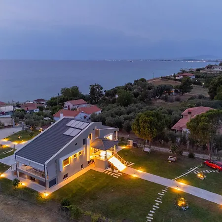 Llanaj 1 By Luxlikehome Casa vacanze Nea Poteidaia