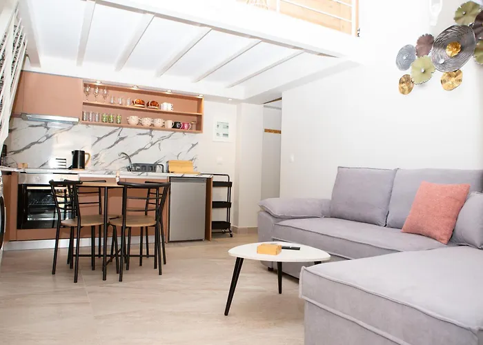 Llanaj 1 By Luxlikehome *