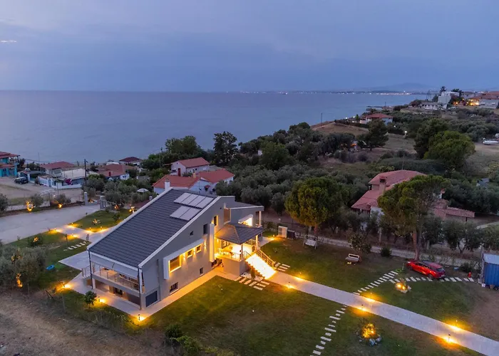 Llanaj 1 By Luxlikehome Casa vacanze Nea Poteidaia